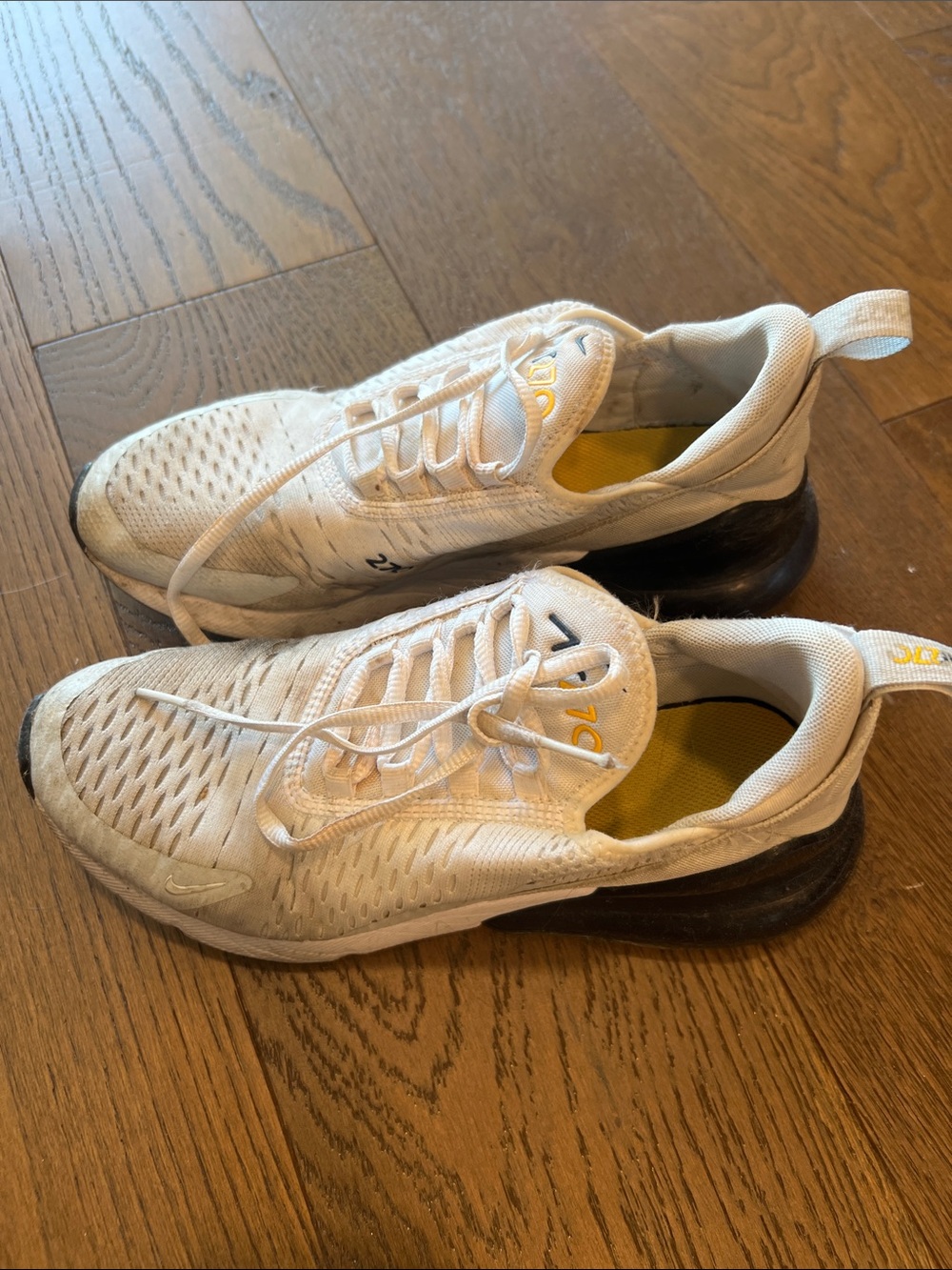 Nike White and Black Running Sneakers with Yellow Insoles